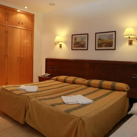 Tio Felipe Hotel 2*